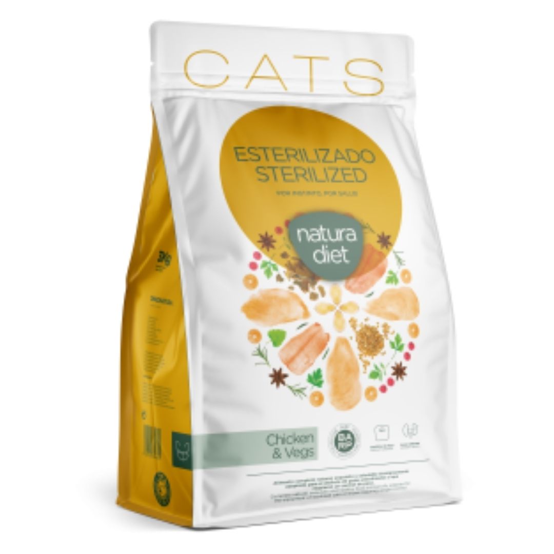 Pienso para gatos esterilizados o gatos que requieran de un control del peso Natura Diet Esterilizado Chicken & Vegs