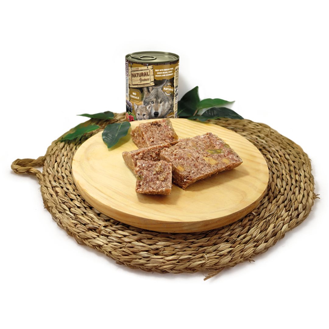 Presentación de la comida húmeda para perros adultos y cachorros de vacuno con cerdo ibérico Natural Greatness